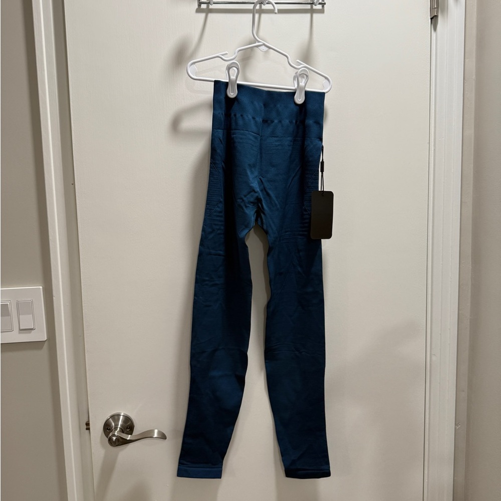 Alphalete Blue Leggings
